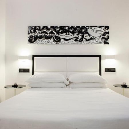 Lhp Suite Napoli Parco Margherita المظهر الخارجي الصورة