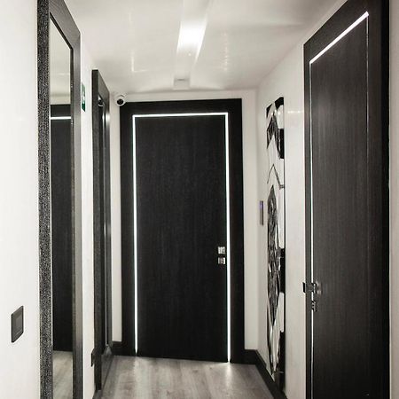 Lhp Suite Napoli Parco Margherita المظهر الخارجي الصورة