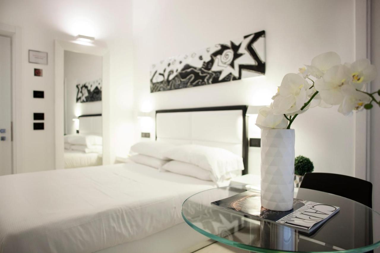 Lhp Suite Napoli Parco Margherita المظهر الخارجي الصورة