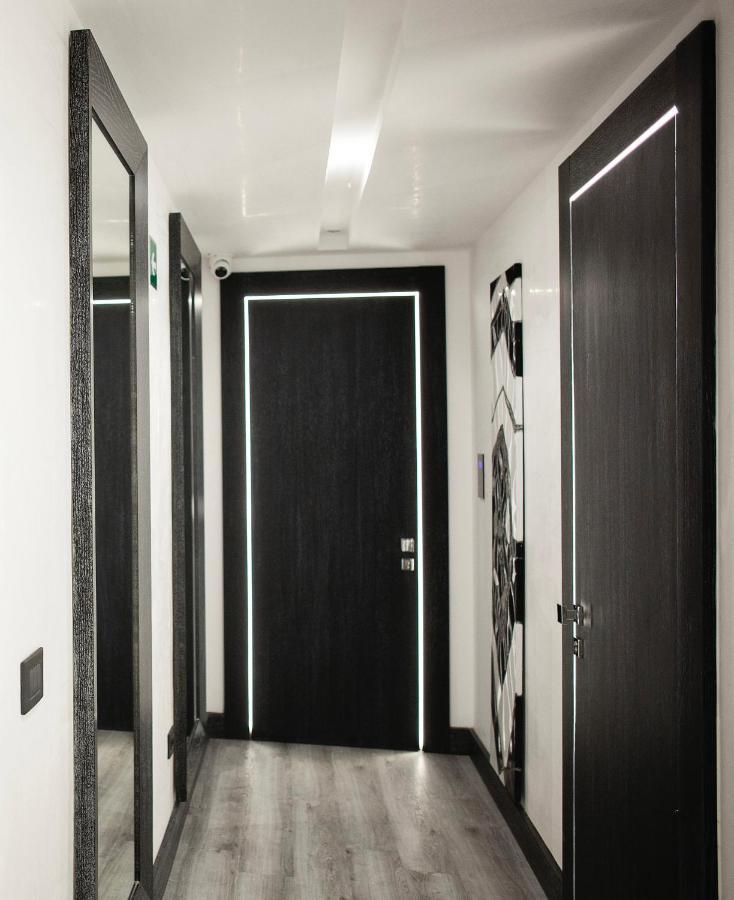 Lhp Suite Napoli Parco Margherita المظهر الخارجي الصورة