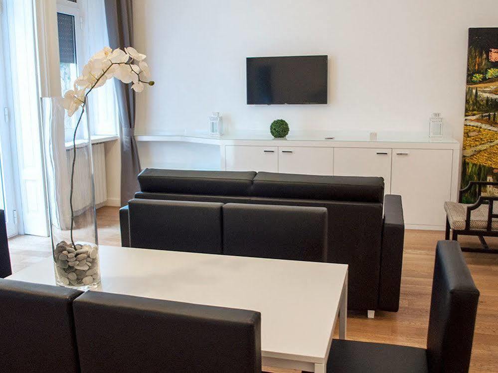 Lhp Suite Napoli Parco Margherita المظهر الخارجي الصورة