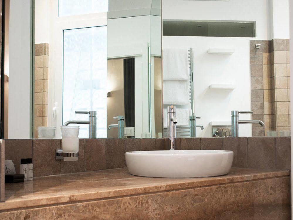Lhp Suite Napoli Parco Margherita المظهر الخارجي الصورة